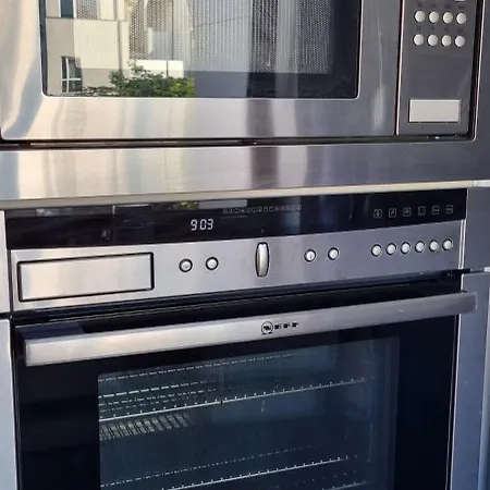 Dans Le Coeur Historique De *